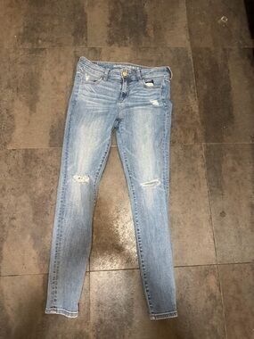 American Eagle Outfitters Light Wash Skinny Jeggings